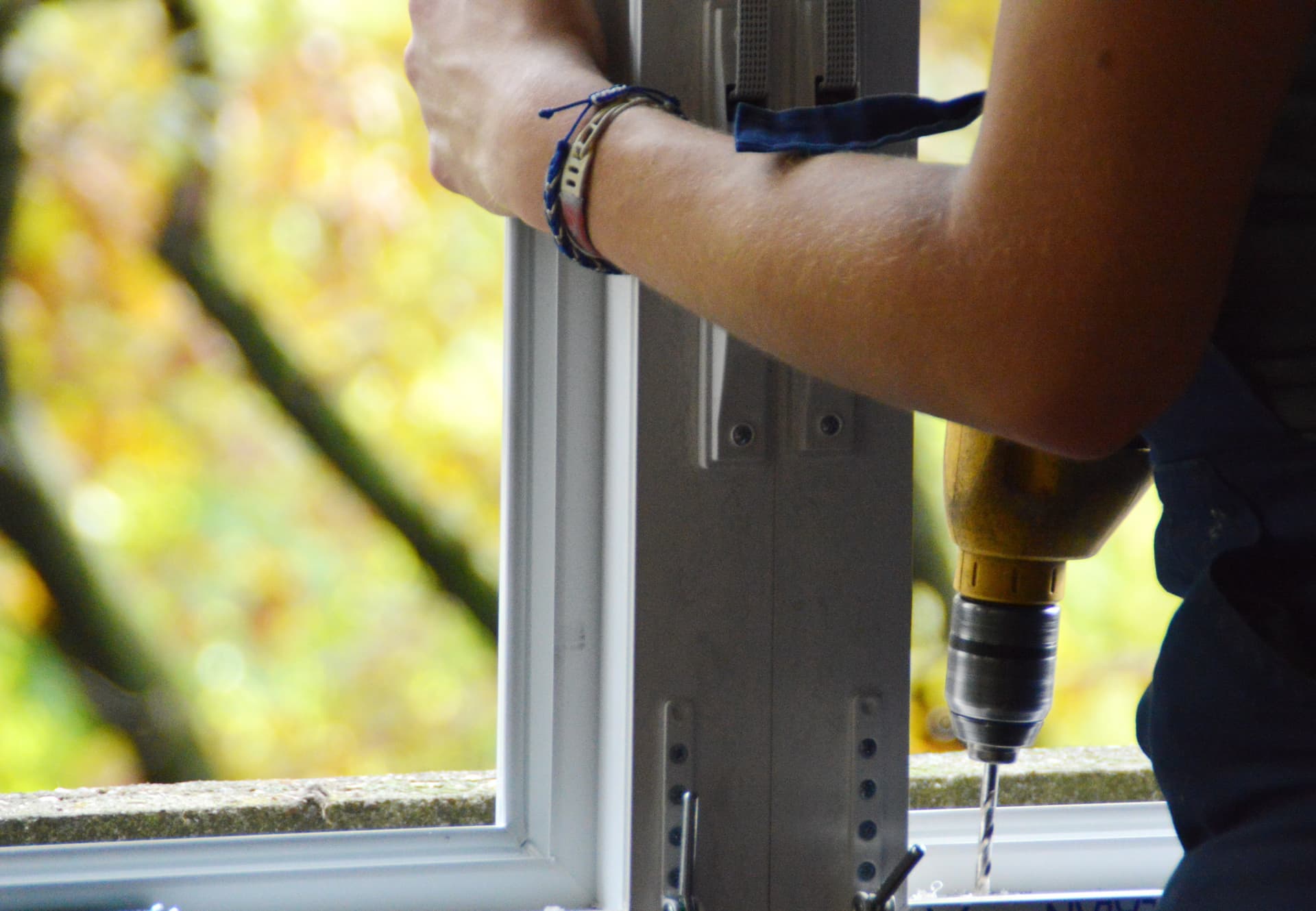 Pocket window installation